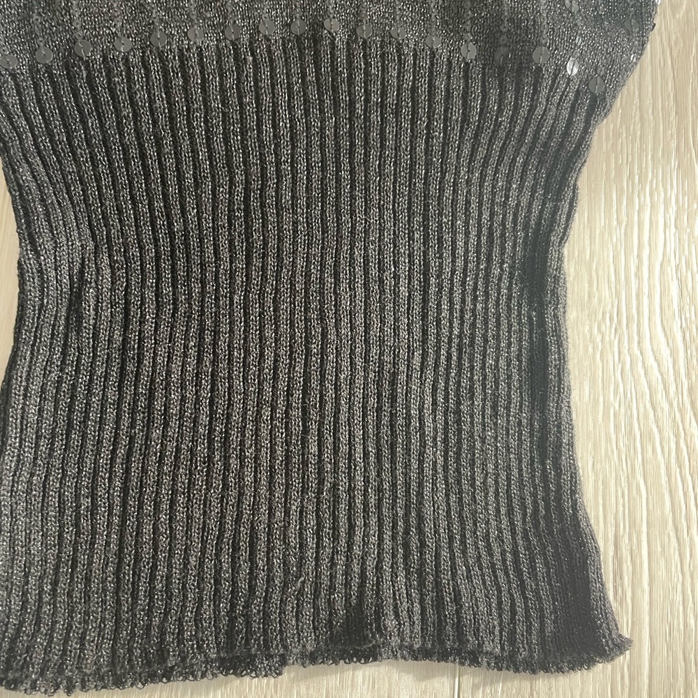 52 Weekends top size medium - Picture 3 of 4